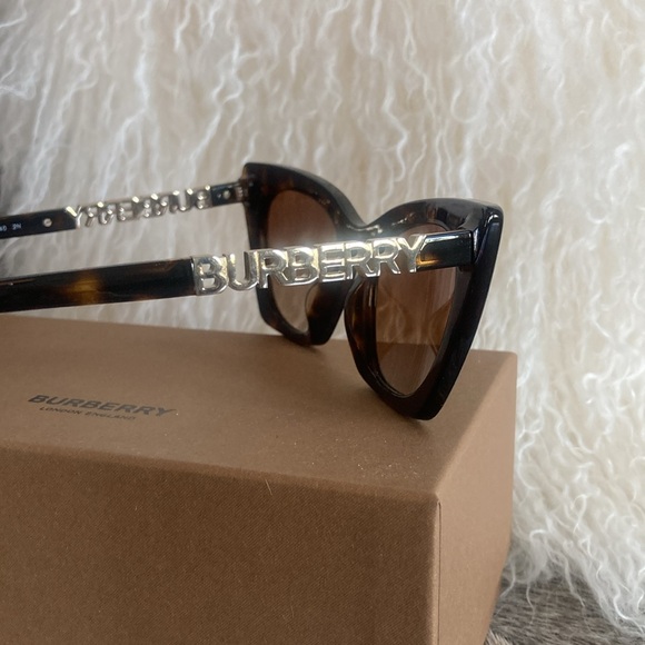 BURBERRY Logo Detail Cat Eye Frame Sunglasses Tortoiseshell main image 4